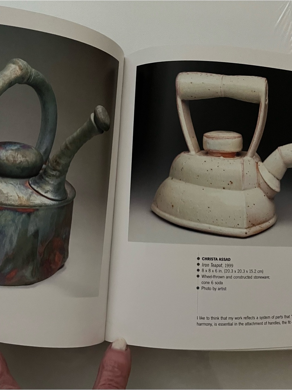 500 Teapots : ceramic design extraordinaire. - Picture 3 of 3